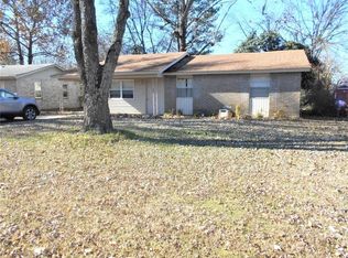 102 Lura Ln, Van Buren, AR 72956