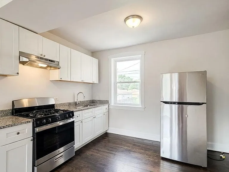 3636 W Iowa St #1R — Photo 6
