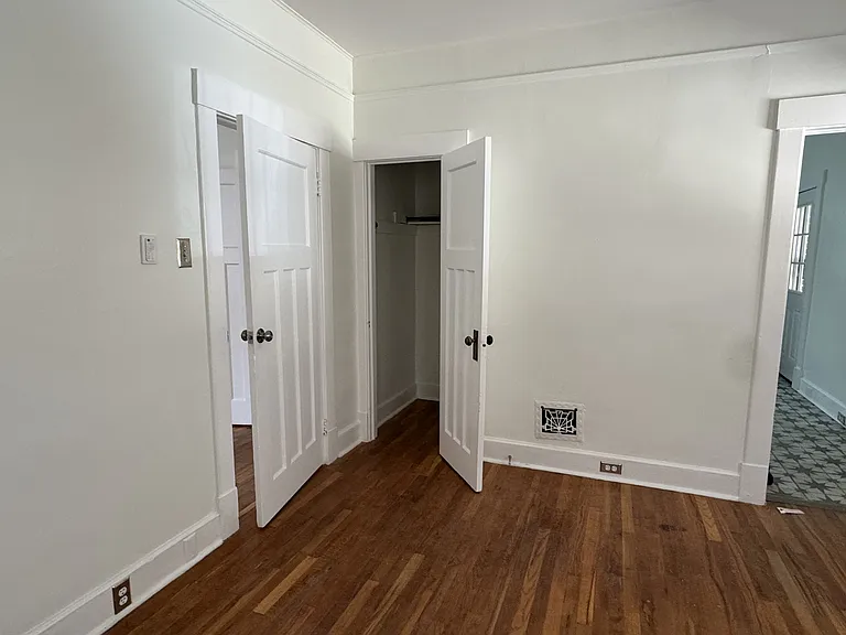 1606 Hawthorne St — Photo 18