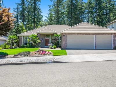 11448 SE Highland Loop, Clackamas, OR, 97015