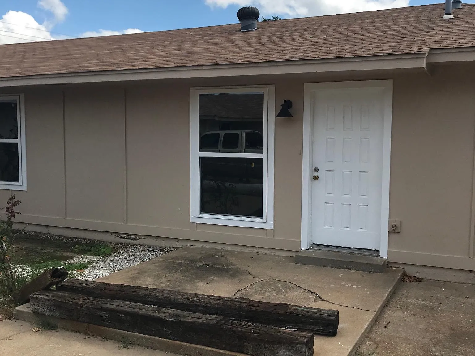 2 bed, 1000 sqft, $925 — Photo 3