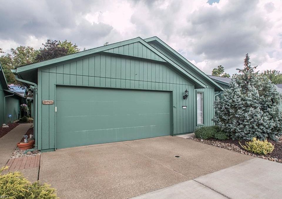 1st image of 17118 Valley Creek Dr