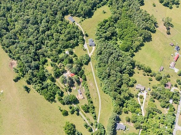 3rd image of Mathews Ln