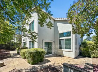 952 Nichols Cir, Folsom, CA 95630