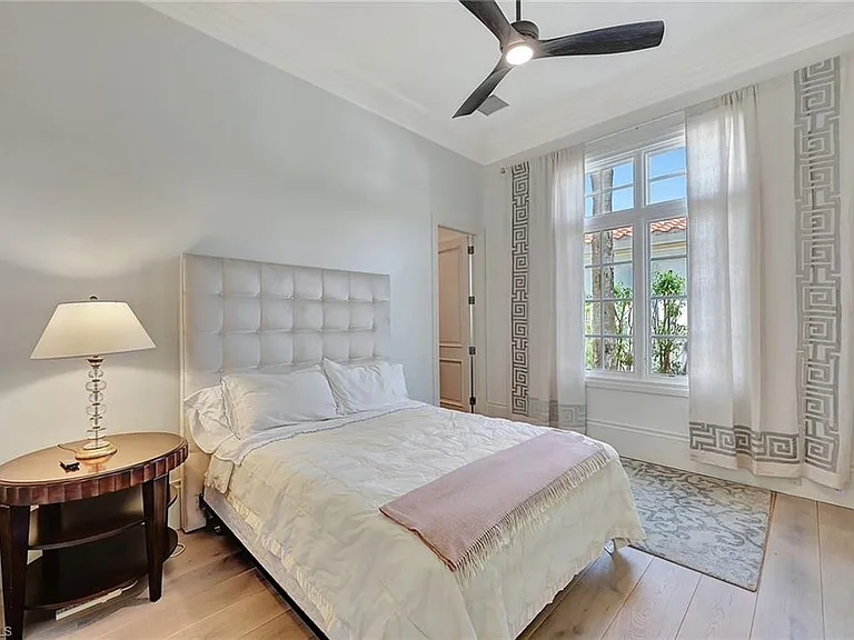 2052 Isla Vista Ln — Photo 24