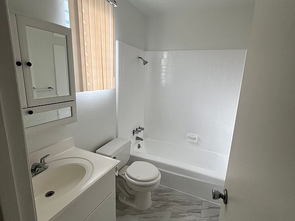 4th image of 2105 Blossom Ln APT 5