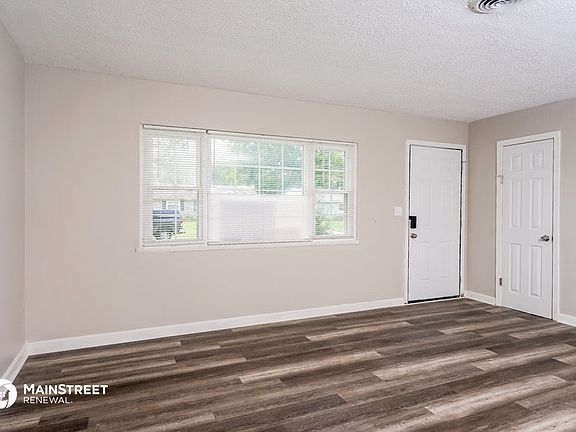 5th image of 9617 Toledo Ln