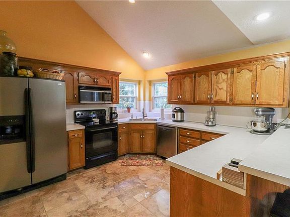 5th image of 4712 NW Pennington Ln