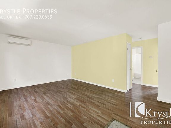 2nd image of 114 Carolina St Unit D
