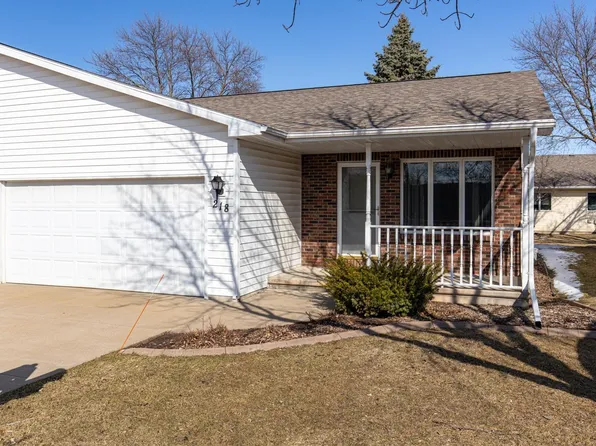 218 Bluebird Ln, Kimberly, WI 54136