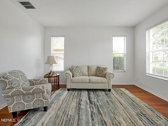 3rd image of 2126 SUNSET TERRACE Drive