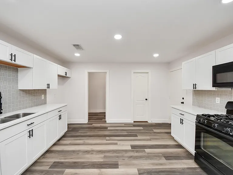7826 Maverick Trace Ln — Photo 7