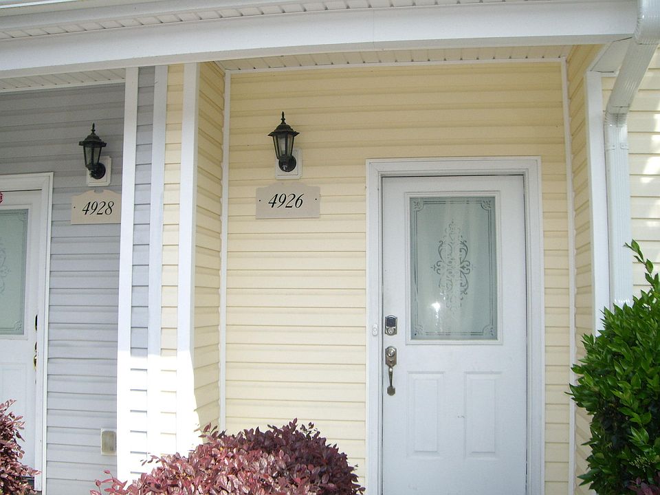 2nd image of 4926 Date Palm Dr
