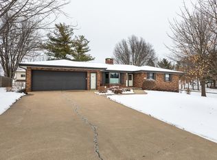 4934 Asbury Cir, Dubuque, IA 52002