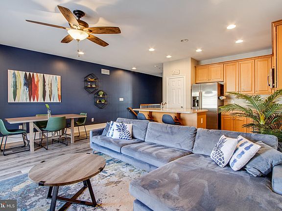 3rd image of 34843 Pinehurst Way #9B