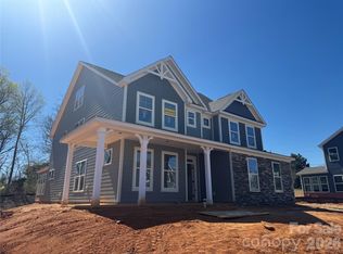 1313 Knob Creek Dr, Gastonia, NC 28054