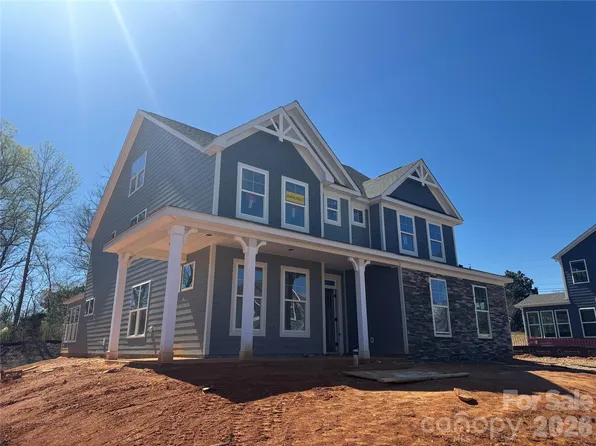 1313 Knob Creek Dr, Gastonia, NC 28054