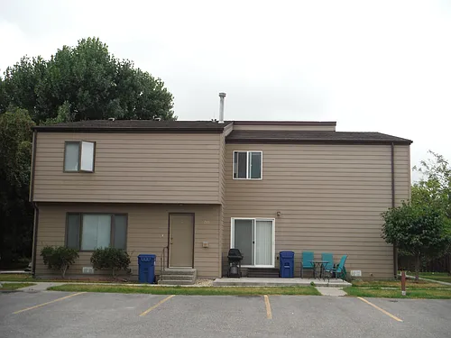 215 S 15th Ave #1-4 Photo 1