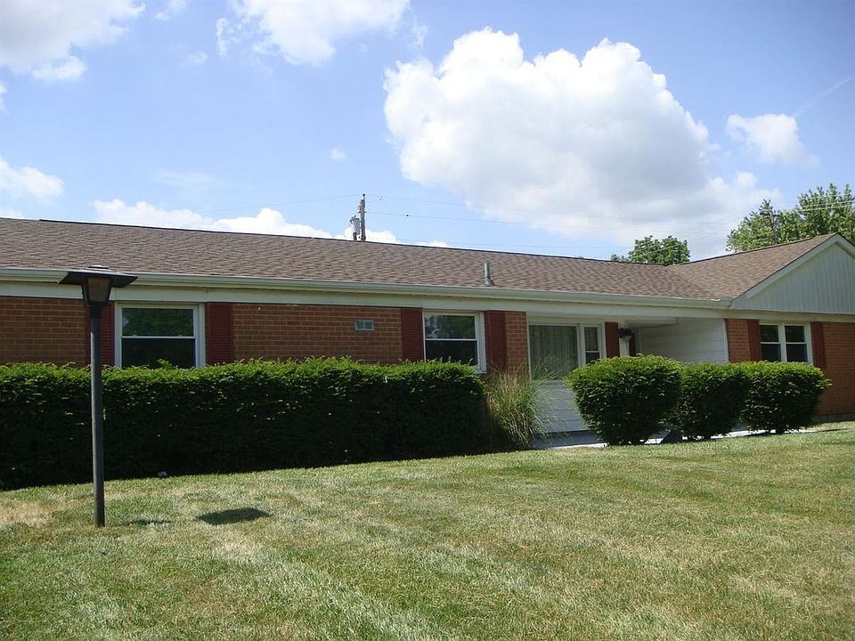1st image of 745 Glensprings Dr