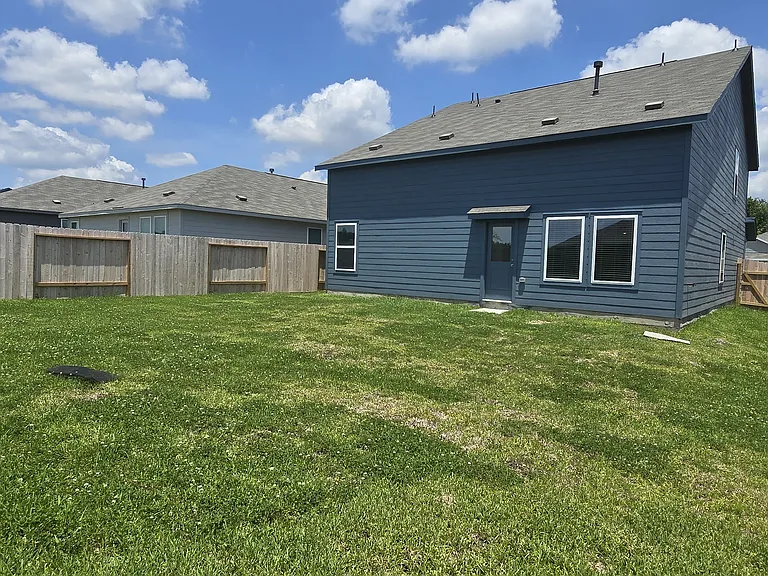 25597 Rose Creek Dr — Photo 19