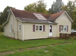 307 W Main St, Watson, IL 62473