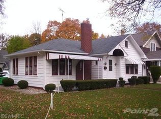 320 W Grove St, Greenville, MI 48838