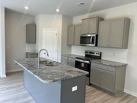 5th image of 176 Gumwood Cir
