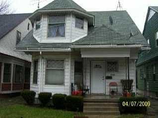 2nd image of 2462 Franklin Ave