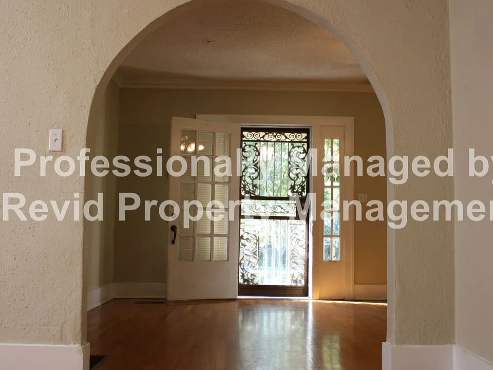 Quaint 1 Bed/1 Bath Apartment