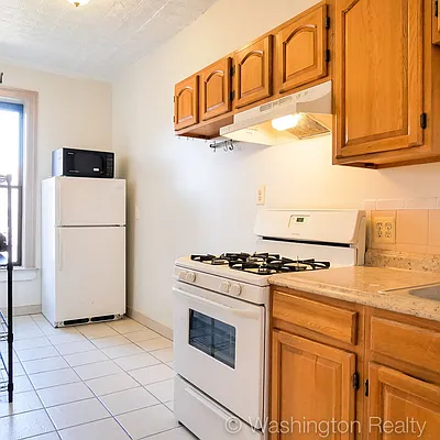 Rented by Washington Realty Corp. | media 24