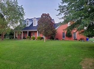 218 Cambridge Grove Cir, Alvaton, KY 42122
