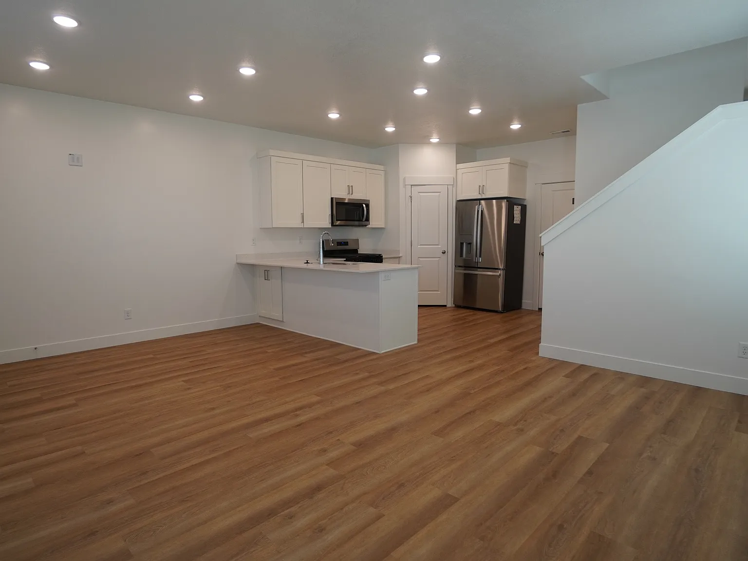 Beautiful townhome @176w 925n Brigham City — Photo 4