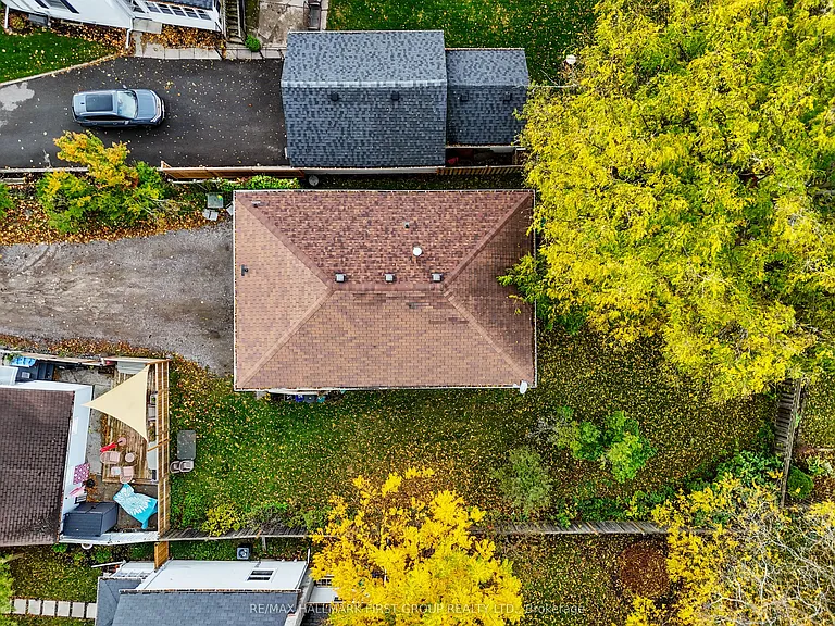 176 Sydenham St #UPPER — Photo 24