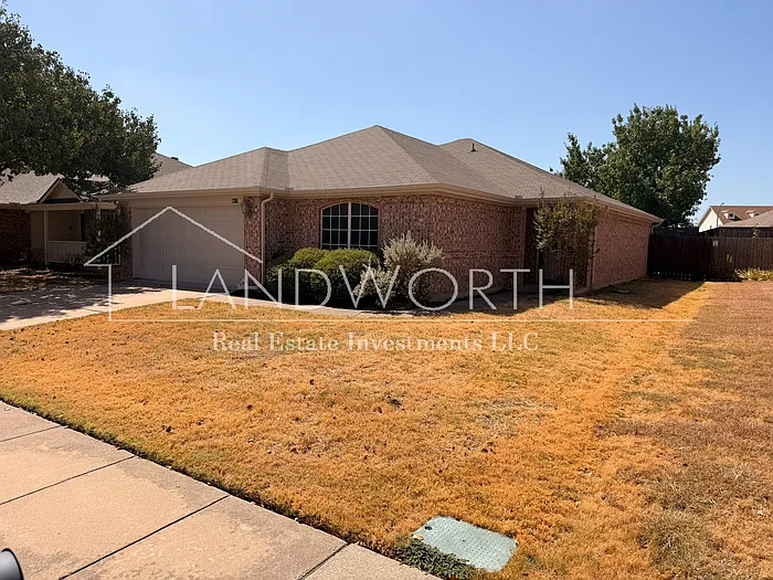3 bed, 2.0 bath, 1646 sqft, $2,250 — Photo 2