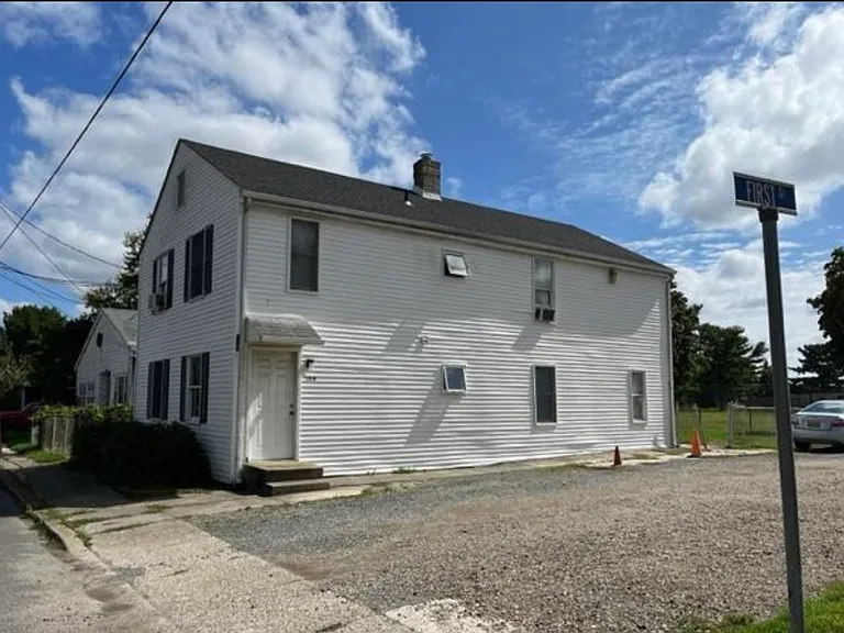 120-120A E Main St #B — Photo 3