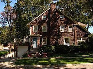 800 Greenleaf Ave, Wilmette, IL