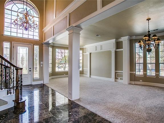 5th image of 7622 Thistletree Ln