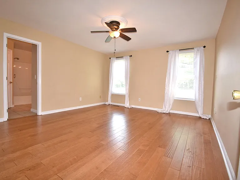 1525 W Harpeth Rd — Photo 10