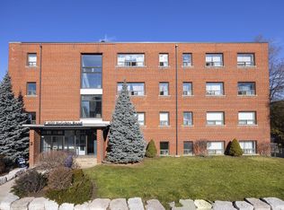 2 Hill Heights Road, Toronto, ON M8Y 1Z1