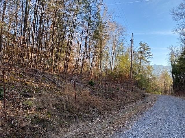 1st image of 21 Pleasant Valley Rd