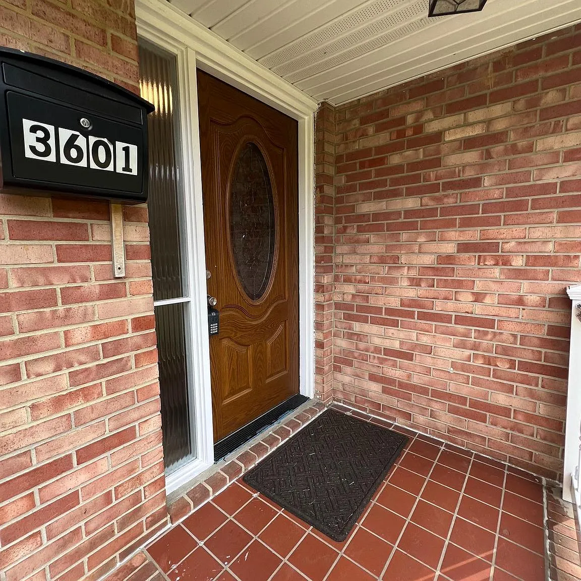 4 bed, 3.5 bath, 3160 sqft, $4,095 — Photo 4