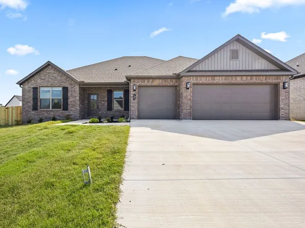4835 Cowboy St, Springdale, AR 72762