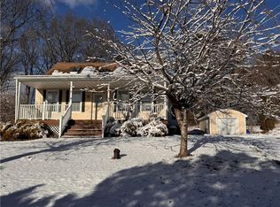 300 Hurst Ln, Tiverton, RI 02878