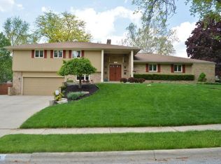 2434 Wimbledon Rd, Columbus, OH 43220