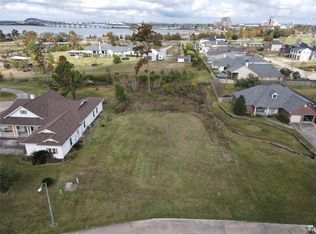 Henderson Forest Ln, Lake Charles, LA 70605