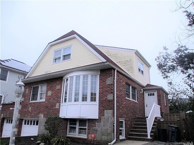 1st image of 312 E Beech St
