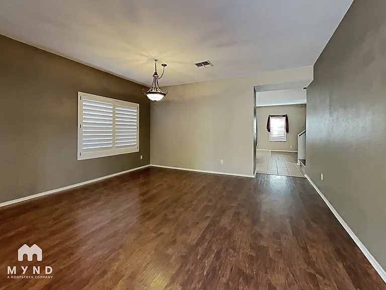 2157 S Luther — Photo 8