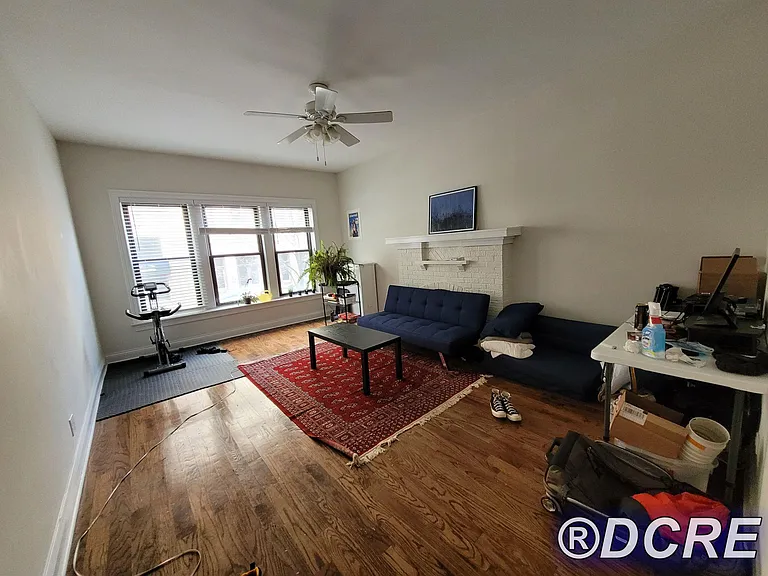 1149 W Pratt Blvd #1W — Photo 2