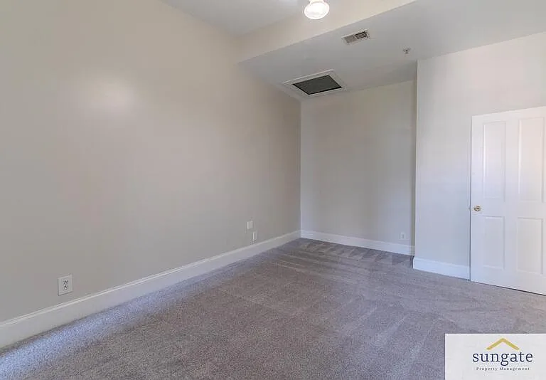 1729 Park Ave #4 — Photo 11