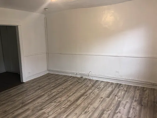 Rented by OT Real Estate | media 29